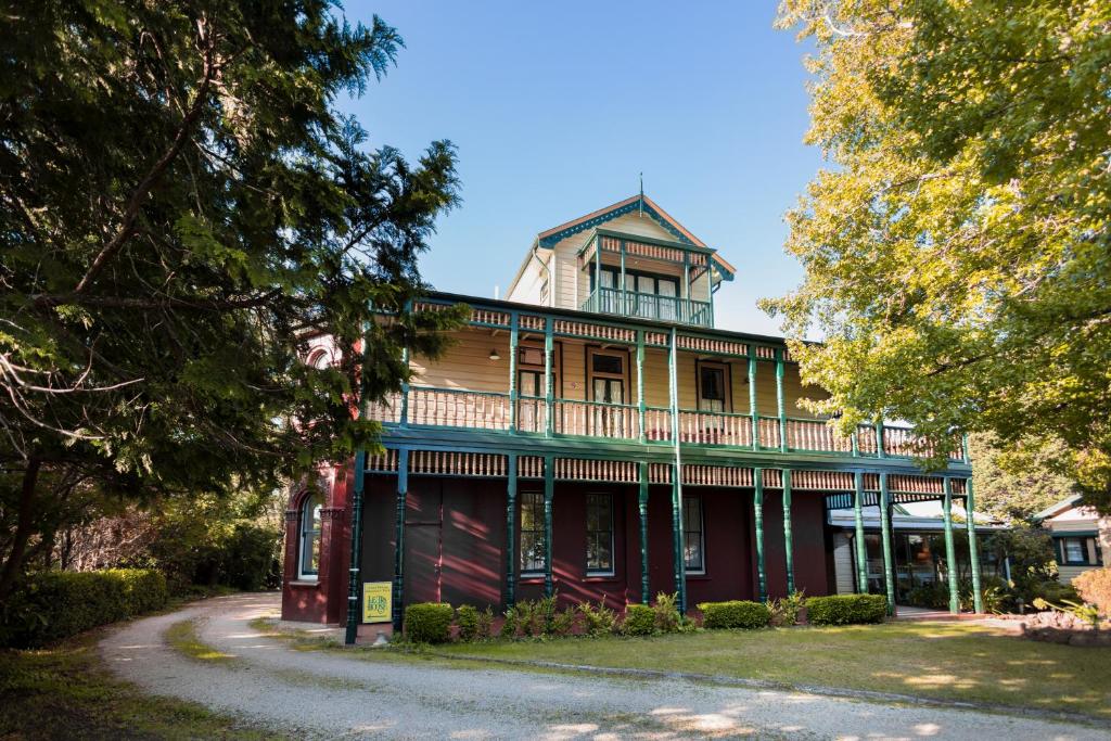 Leura House — accommodation